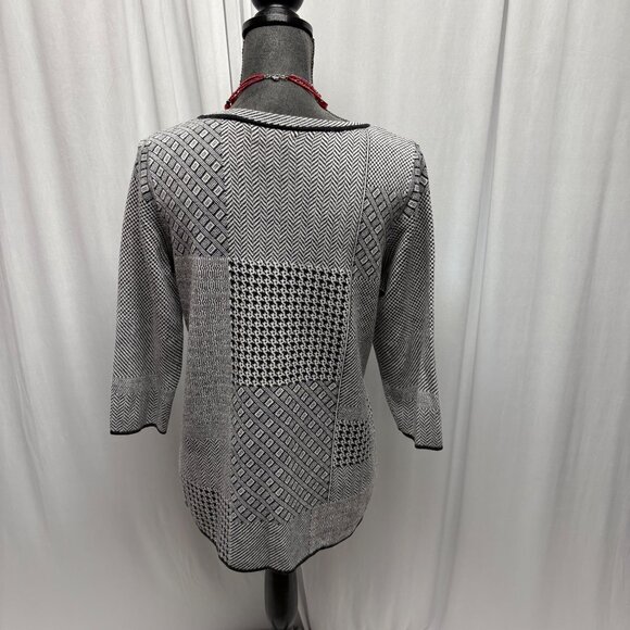 Dana Buchman Sweater Womens Size Large Black White Pullover Knit Patchwork Look - Picture 4 of 8
